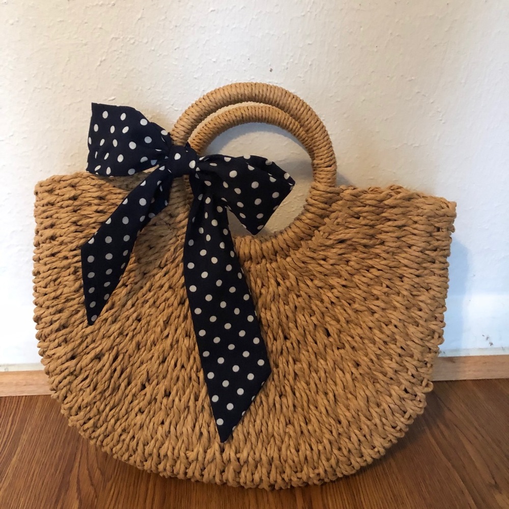 Straw bag